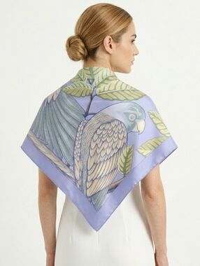 Vintage Hermès Silk Scarf 90cm Carré Bird Print Lavender Green | Box